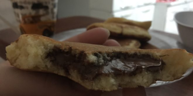 Panqueca Americana recheada com Nutella